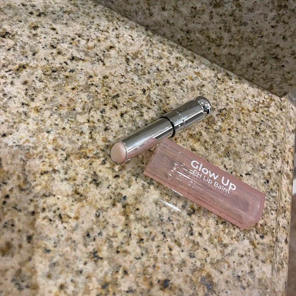McoBeauty Mco Beauty Glow Up PH Lip Balm Gloss